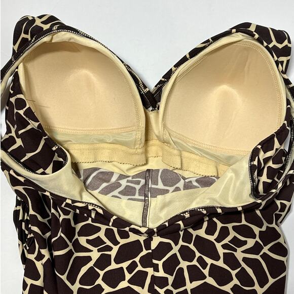 Miraclesuit #349880 One-Piece Swimsuit Giraffe Print Sz 20W Slimming Shaping - Picture 7 of 11